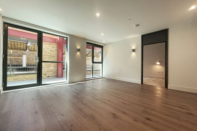 7 Windsor Square, Woolwich photo 2