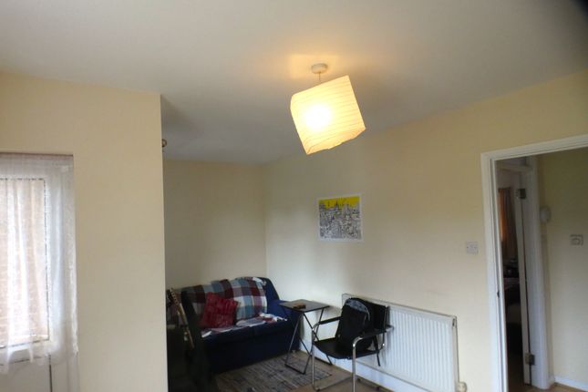 Flat 9 Gore Court, Fryent Way, London photo 3