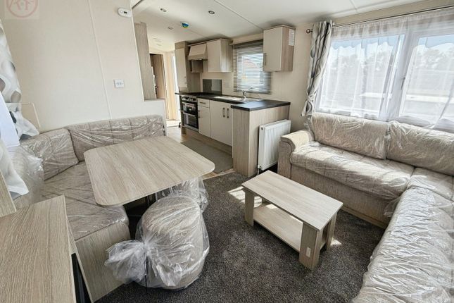 10 Summerhaze Holiday Park, South Road, Burnham-on-Sea photo 2