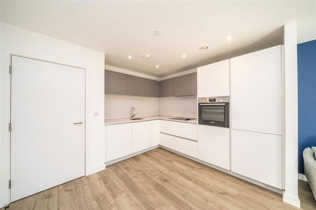 Apartment 62, Bond House, Goodwood Road, London photo 3