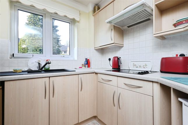 45, Aire Valley Court, Bingley photo 4