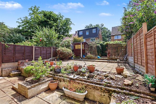 19, Comreddy Close, Enfield photo 4