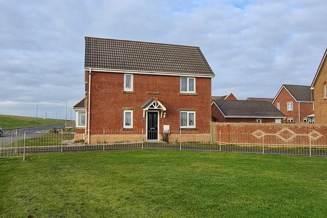 Thumbnail End terrace house for sale in Fairway, Fleetwood