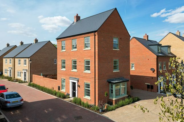 Detached house to rent in Gladwin Crescent, Brampton, Huntingdon