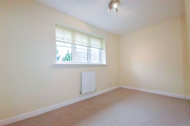 8, Tideway Close, Salford photo 5