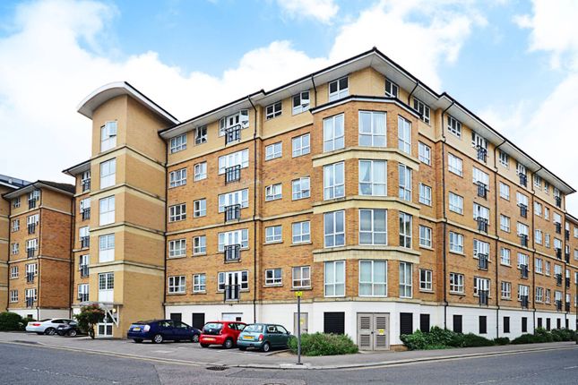 Flat for sale in Rookery Way, Colindale, London