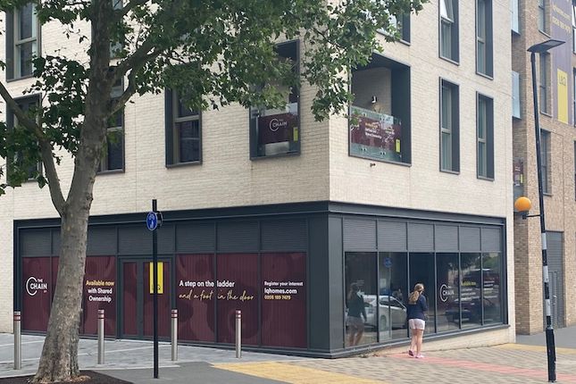 Retail premises to let in South Grove, Walthamstow