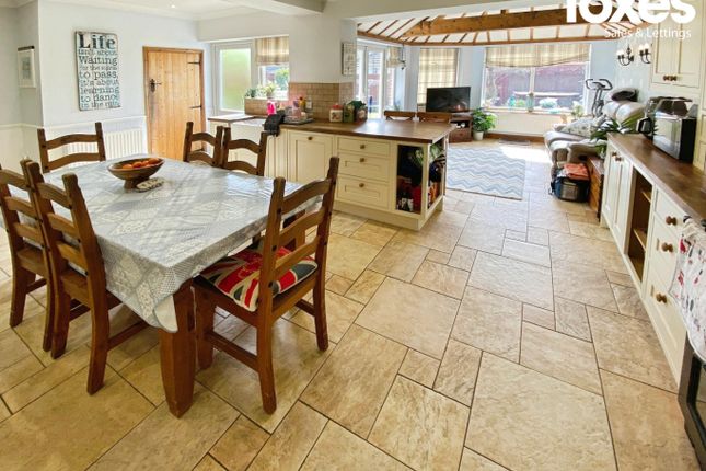 15 Springdale Road, Broadstone, Dorset photo 2