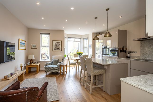 10 Beech Close, Harrogate photo 4