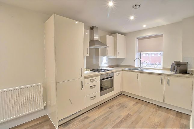 Flat for sale in Kingfisher Way, Harlow