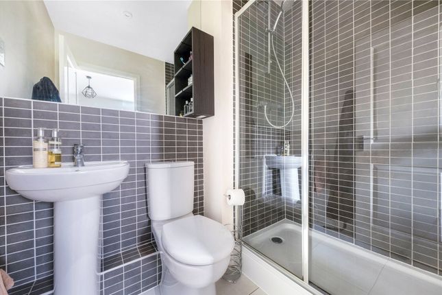 Flat for sale in Wells View Drive, Bromley