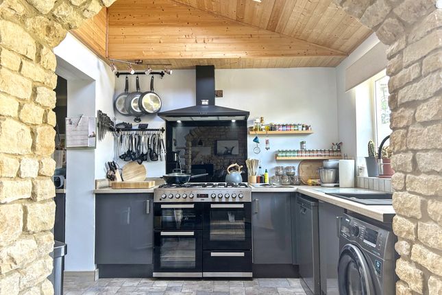 9, Tuckwell Road, Gloucestershire photo 4