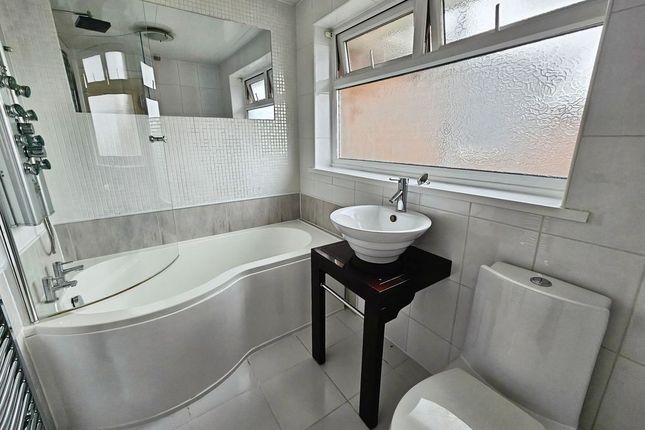 2, Ashley Gardens, Choppington photo 4