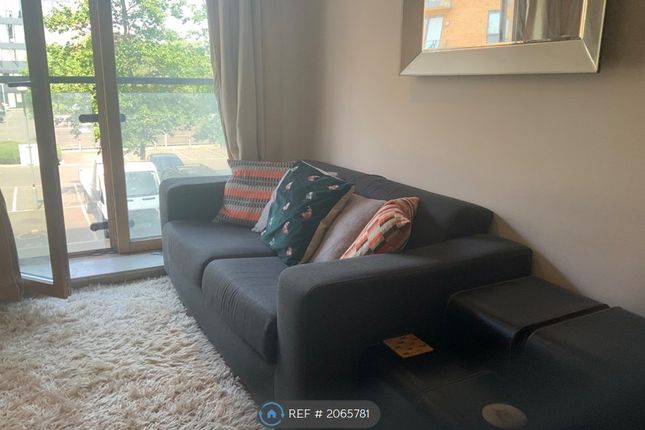 Thumbnail Flat to rent in Reed House, London