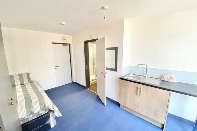 Room to rent in Grove Lane, Birmingham