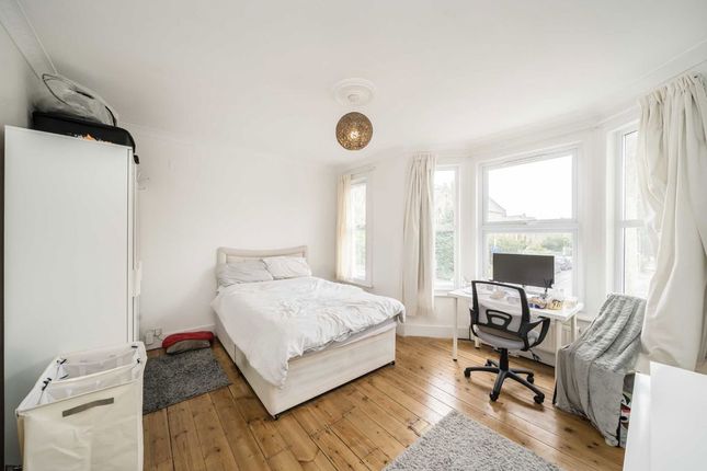 110, Northcroft Road, London photo 4