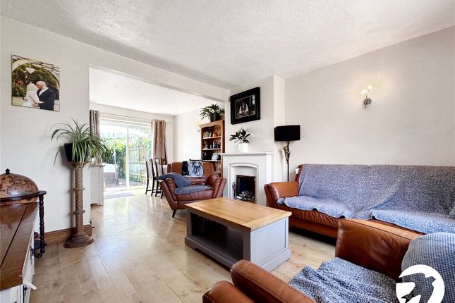 17, Heathside Avenue, Maidstone photo 2