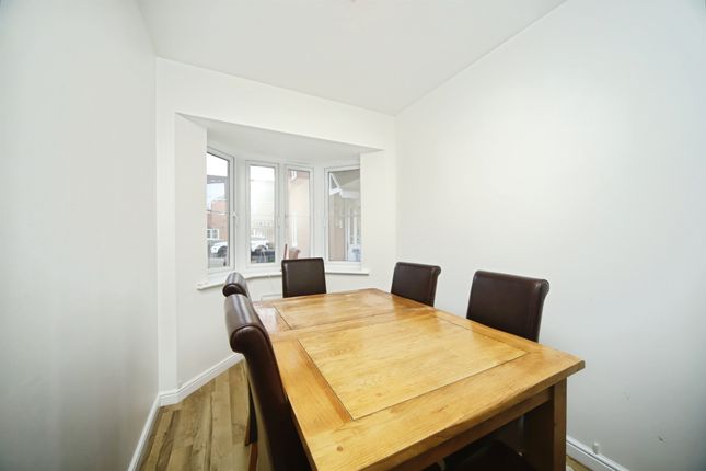27, Tundra Walk, BRIDGWATER photo 3