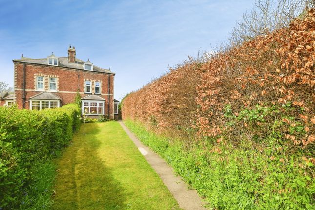 49, Albert Road, Stockton-on-tees photo 2