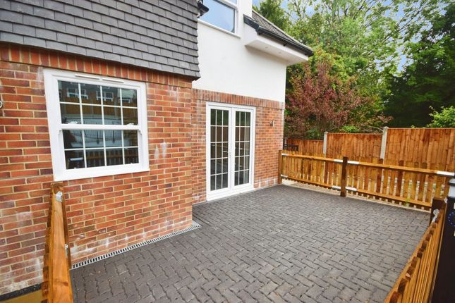 4, 11, Hartley Old Road, Purley photo 3