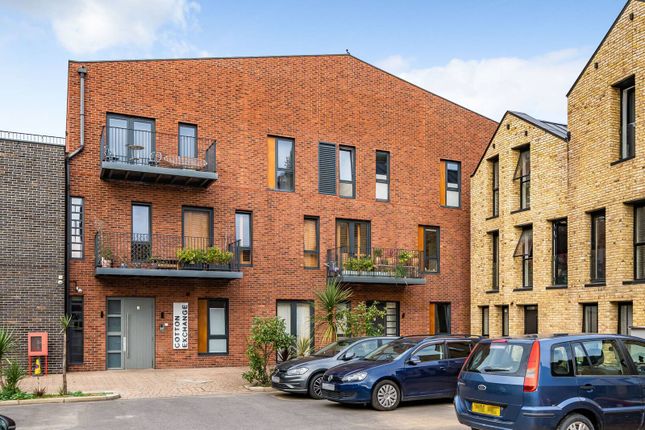 Thumbnail Flat for sale in Wilmer Place, Stoke Newington, London