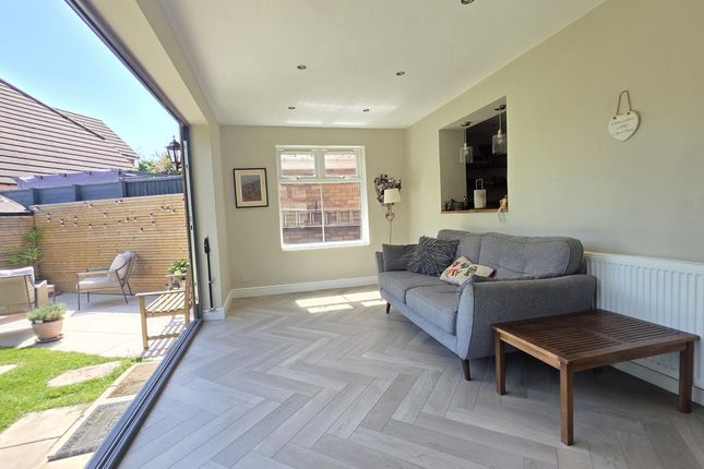 9, Roman Way, Southam photo 4
