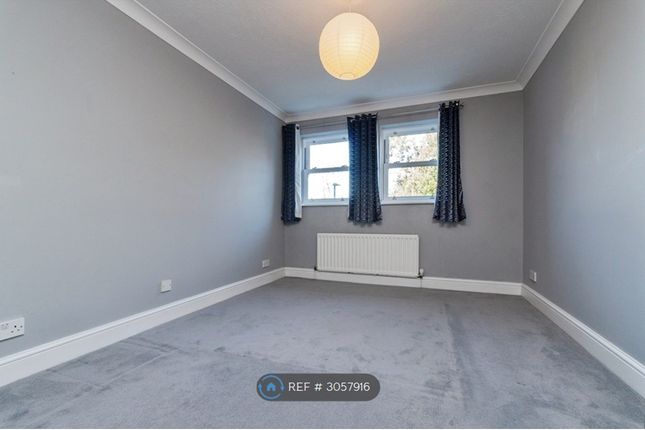 Lodden Lodge, Devonshire Avenue, Sutton photo 4