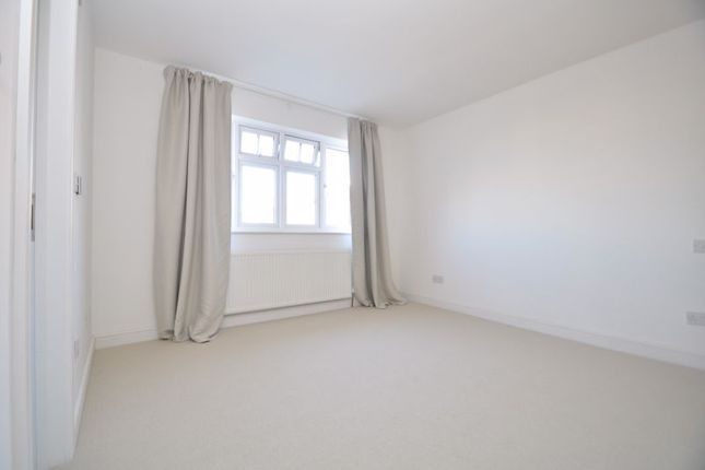 Thumbnail Room to rent in West Barnes Lane, New Malden