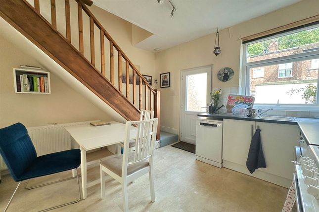 20 Hyde Grove, Sale photo 4