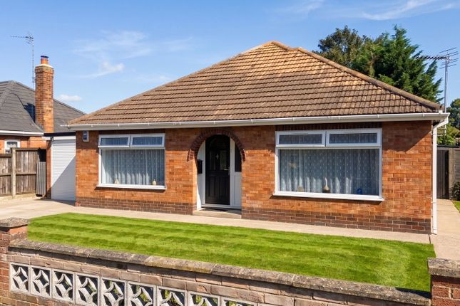 2-bed bungalow on 81, Park Avenue, Spalding, £230,000