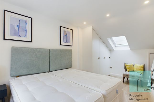 Terraced house to rent in Sterne Street, London