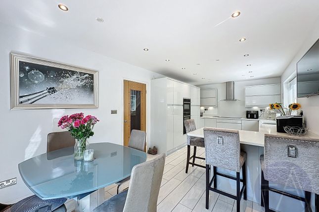 11 Kew Road, Formby, Merseyside photo 3
