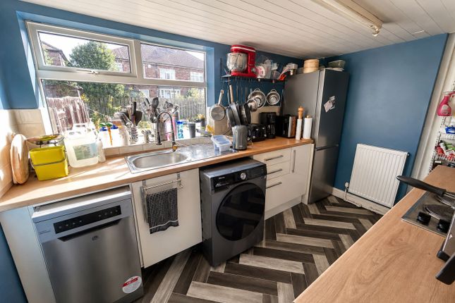 28, Bretton Gardens, Newcastle upon Tyne photo 3