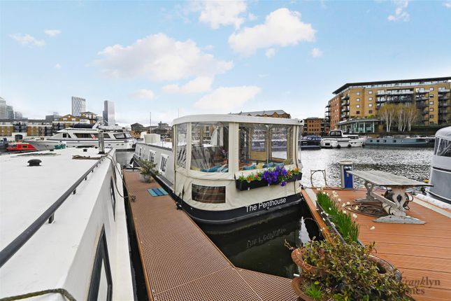 Thumbnail Houseboat for sale in Goodhart Place, Limehouse Basin