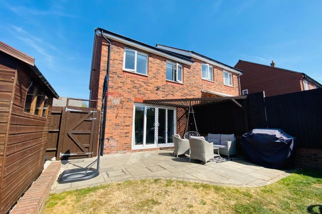 40, Newman Drive, Swadlincote photo 2