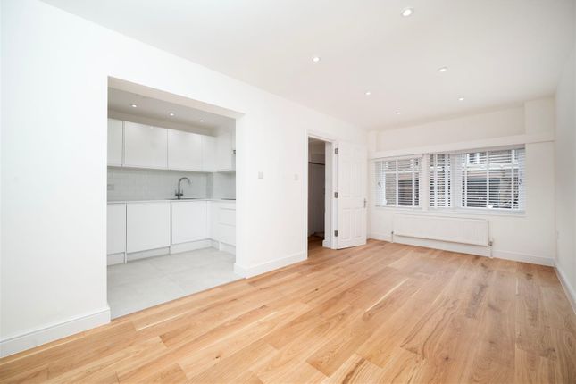 Thumbnail Property for sale in Maple Mews, London