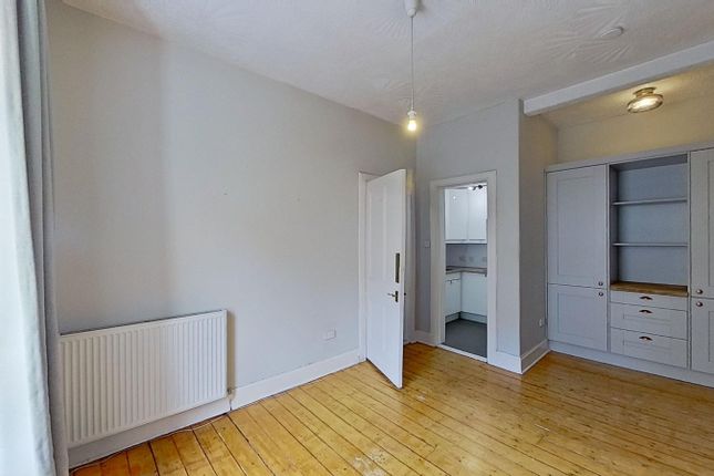 Thumbnail Flat to rent in Wardlaw Street, Edinburgh, Midlothian