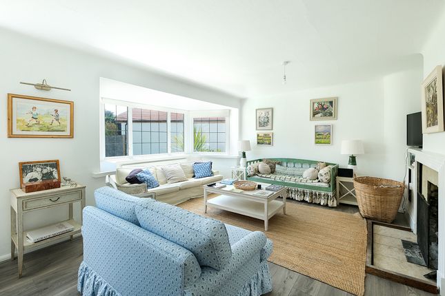 14, The Fairway, Aldwick Bay Estate, Aldwick, West Sussex photo 3