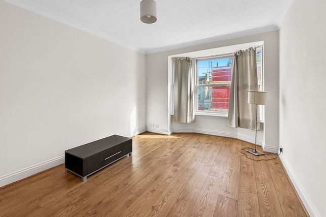 Flat 4, Lewes Court, Brighton photo 2