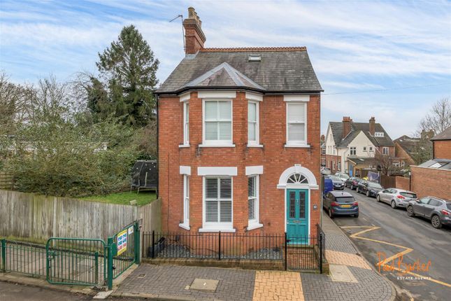 Thumbnail Detached house for sale in Worley Road, St.Albans