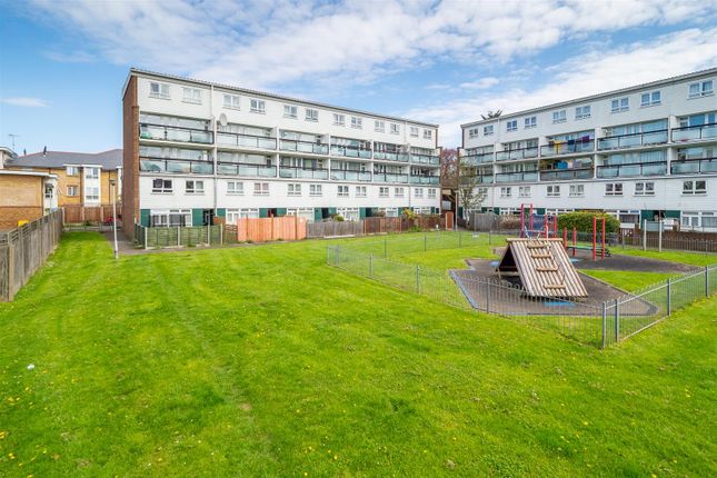 Flat 38 Homedale House, 3, Brunswick Road, Sutton photo 3