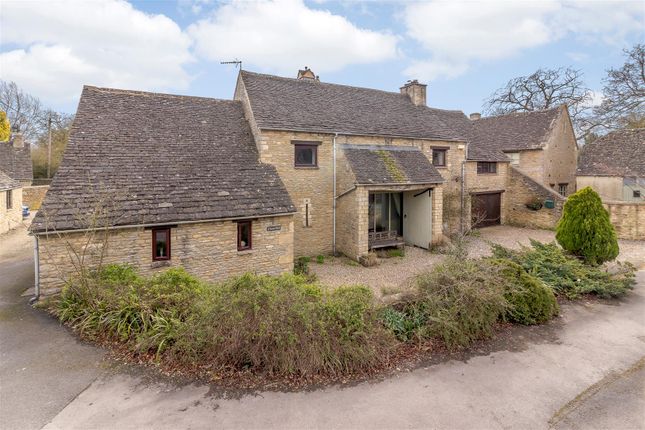 2 Tower Barn Alvescot Oxfordshire Ox18 4 Bedroom Property For