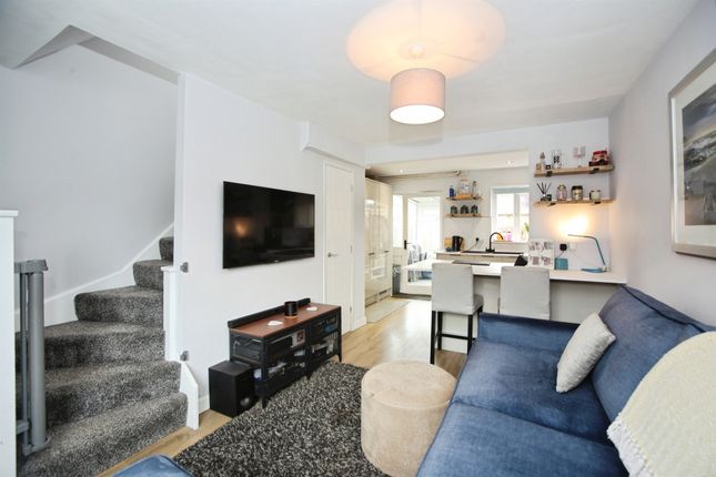 21, Silverton Drive, Pontyclun photo 4