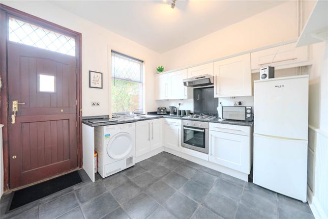 12, Woodlands Terrace, Pudsey photo 3