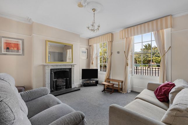 8, Berkeley Street, Gloucestershire photo 2