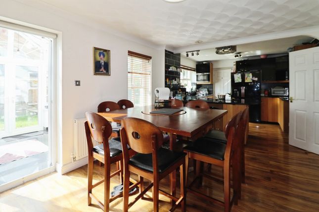 127, Lascelles Drive, Cardiff photo 4