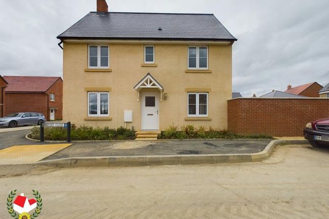 Link-detached house to rent in Amport Close, Gloucester