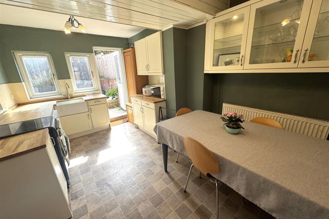 22, Culver Street, Newent photo 4