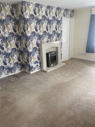 72, Orchard Lane, Wolverhampton photo 4