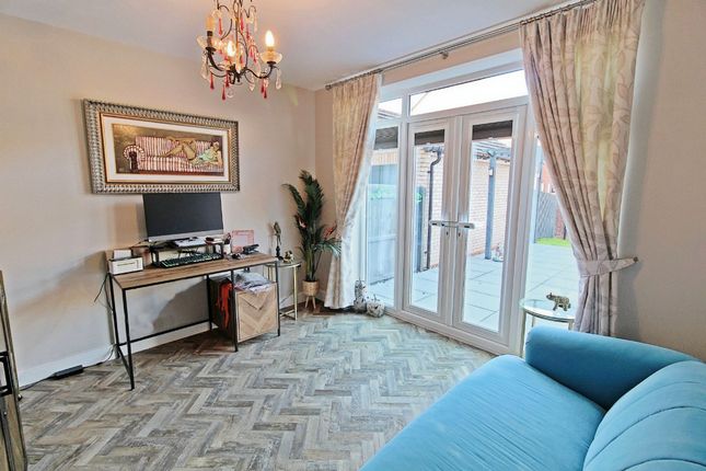 90 Windsor Way, Leicester photo 4